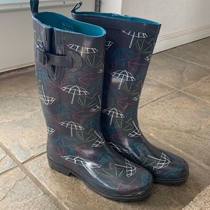 Women’s Capelli Size 8 rain boots. Brand new condition.